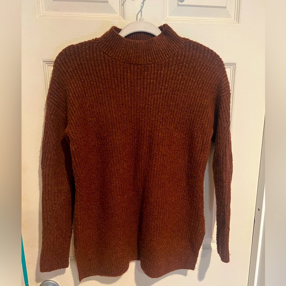 Old Navy sweater